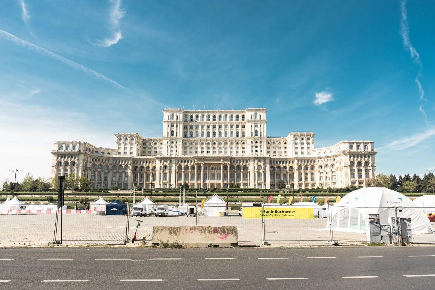 Găzduire .ro în România – Ghid complet pentru IMM-uri 2026